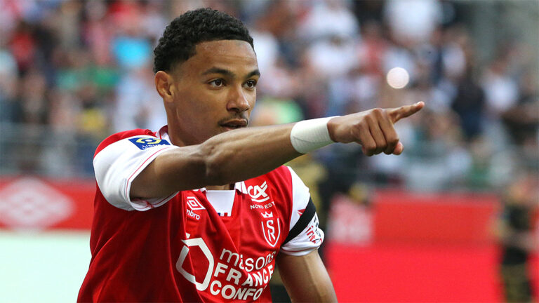 hugo ekitike reims pointing newcastle united nufc 1120 768x432 1