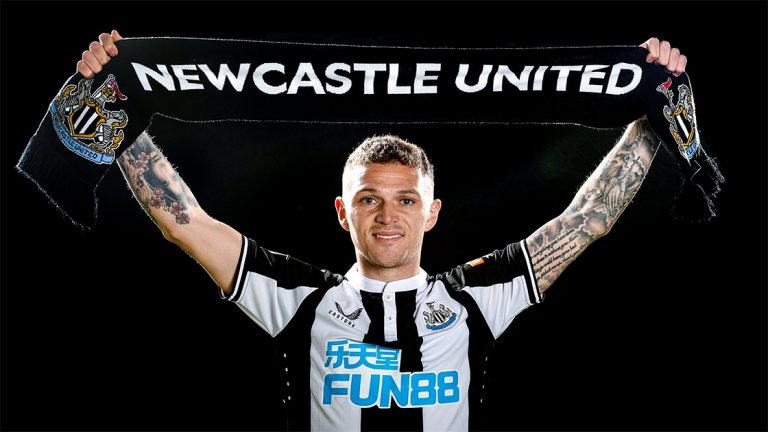 kieran trippier holding scarf newcastle united nufc 1120 768x432 1