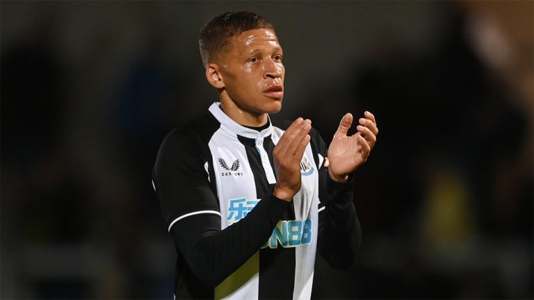 dwight gayle clapping newcastle united nufc 1120 768x432 1