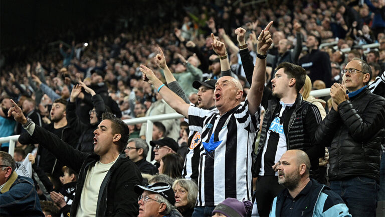 fans standing singing 2022 newcastle united nufc 1120 768x432 1