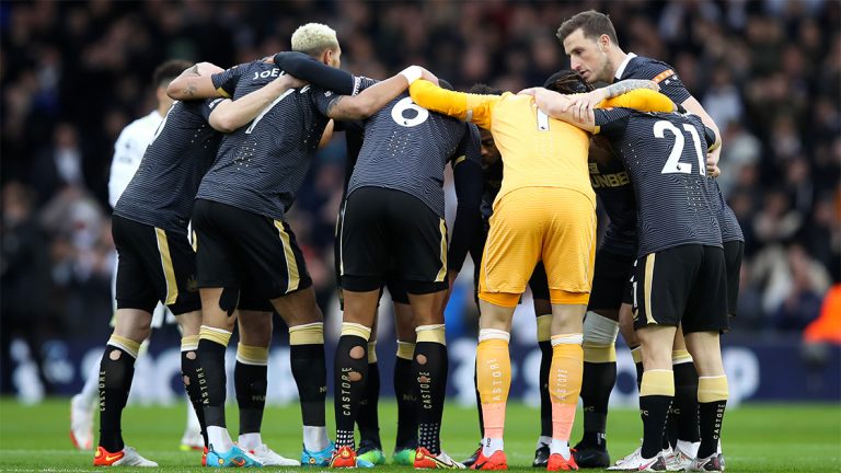 team huddle away shirts newcastle united nufc 1120 768x432 1