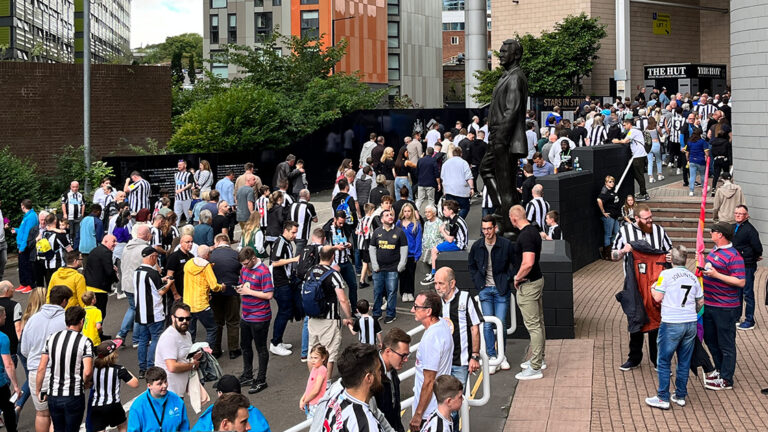 bobby robson statue fans matchday sjp newcastle united nufc 1120 768x432 1