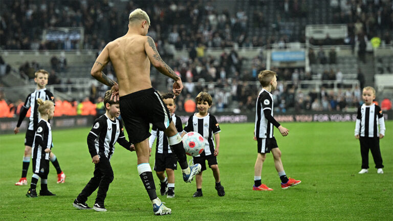 bruno guimaraes playing football with kids newcastle united nufc 1120 768x432 1