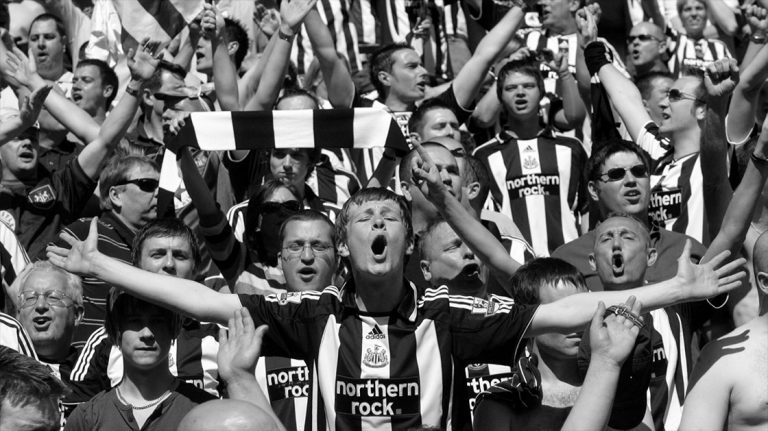 fans singing 2009 newcastle united nufc 1120 bw 768x431 1