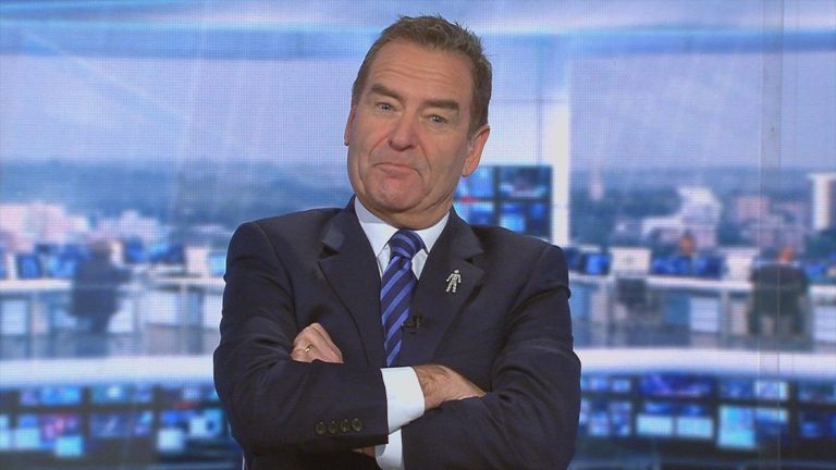 jeff stelling sky sports studio arms crossed newcastle united nufc 1120 768x432 1