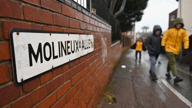 molineux alley road sign wolves fans newcastle united nufc 1120 768x432 1