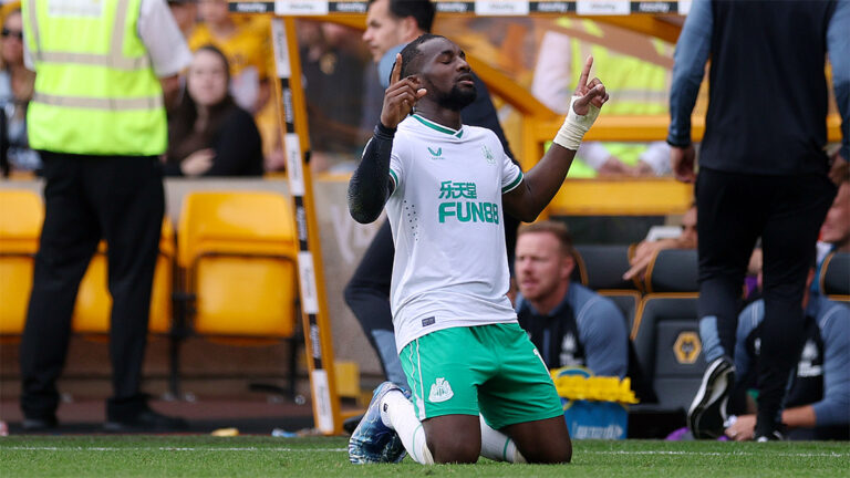 saint maximin goal celebration on knees newcastle united nufc 1120 768x432 1