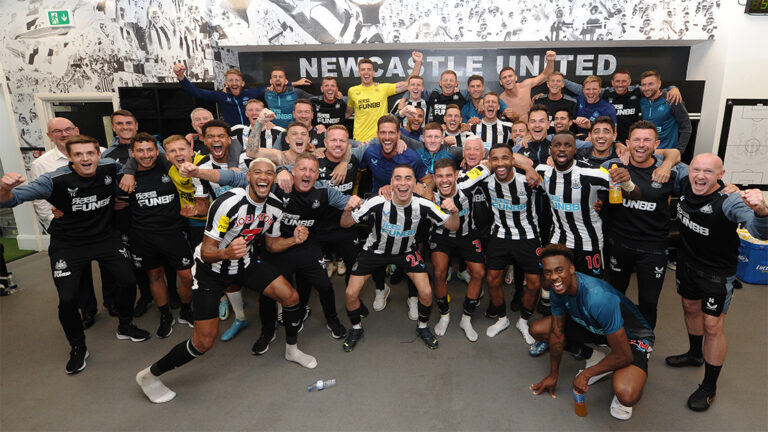 team celebration dressing room nottingham forest 2022 newcastle united nufc 1120 768x432 1