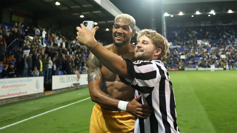 fan selfie joelinton newcastle united nufc 1120 768x432 1