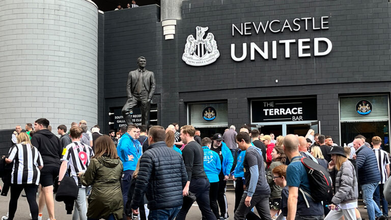 fans walking past bobby robson statue matchday sjp newcastle united nufc 1120 768x432 1