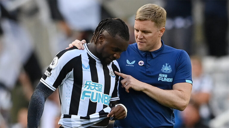 eddie howe arm around saint maximin newcastle united nufc 1120 768x432 1