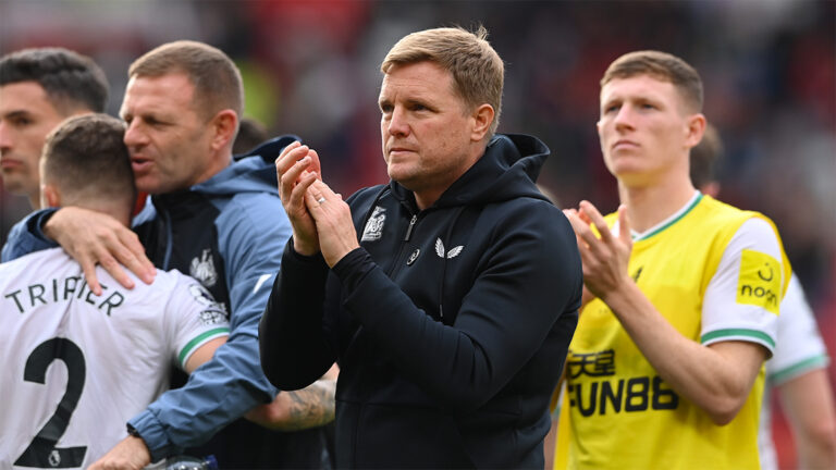 eddie howe clapping fans end of game elliot anderson background newcastle united nufc 2 1120 768x432 1