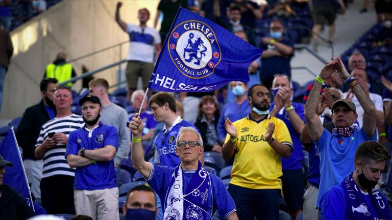 chelsea fan with flag newcastle united nufc 1120 768x432 1