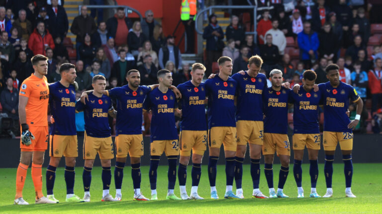 team minute silence november 2022 newcastle united nufc 1120 scaled e1667752799307 768x432 1