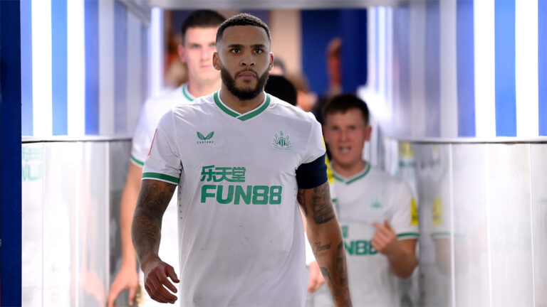 jamaal lascelles players in tunnel newcastle united nufc 1120 768x432 1