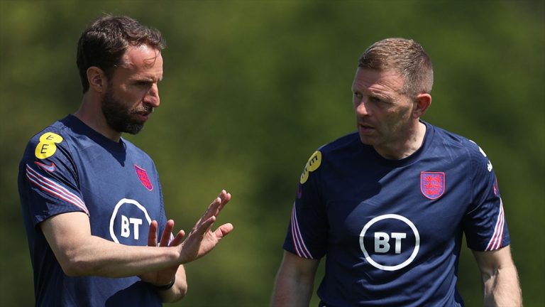 gareth southgate graeme jones england training newcastle united nufc 1120 768x432 1