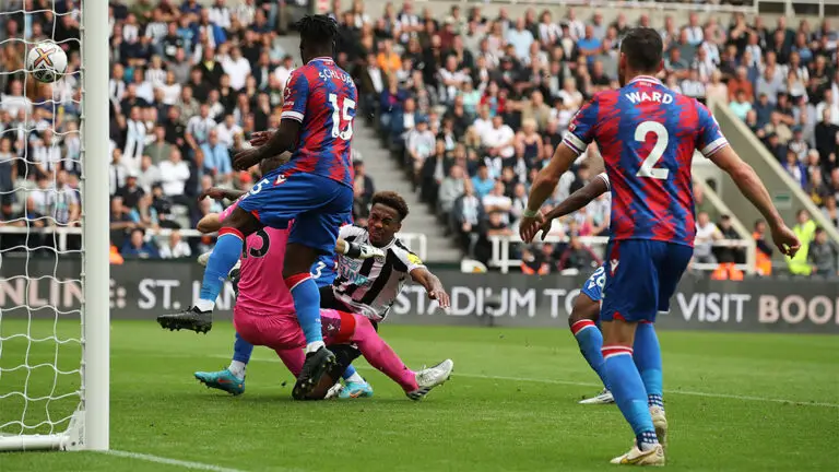 joe willock disallowed goal var crystal palace newcastle united nufc 1120 768x432 1