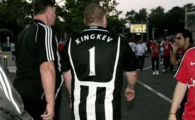 mike ashley king kev shirt 2008 newcastle united nufc 650x400 1