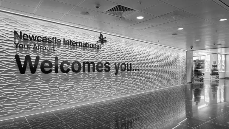 newcastle international airport welcomes you nufc bw 950 768x433 1