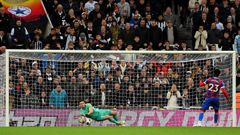 nick pope penalty save crystal palace newcastle united nufc 1120 768x432 1