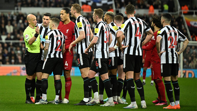 players surround referee liverpool newcastle united nufc 1120 768x432 1