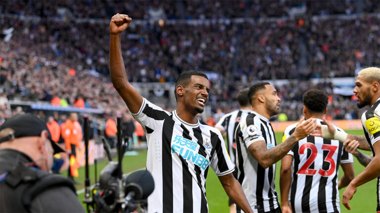 alekander isak goal celebration arm air newcastle united nufc 1120 768x432 1