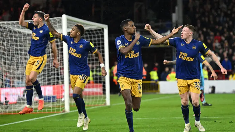 alexander isak goal celebration anderson schar botman willock newcastle united nufc 1120 768x432 1