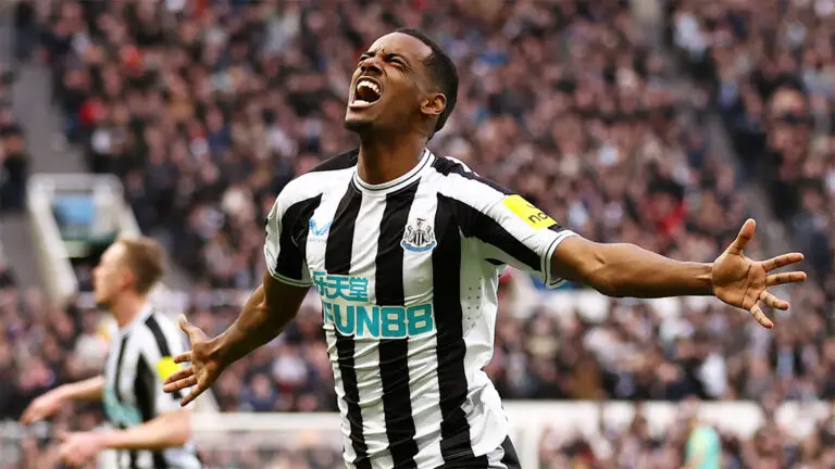 alexander isak goal celebration arms out newcastle united nufc 1120 768x432 1