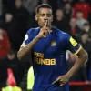 alexander isak goal celebration finger mouth newcastle united nufc 2 1120 768x432 1