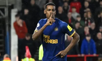 alexander isak goal celebration finger mouth newcastle united nufc 2 1120 768x432 1