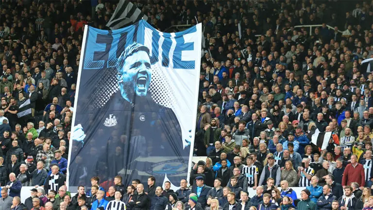 eddie howe banner fans newcastle united nufc 1120 768x432 1