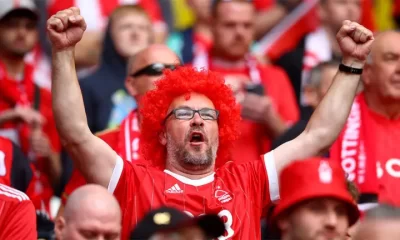 nottingham forest fan red wig newcastle united nufc 1120 768x432 1