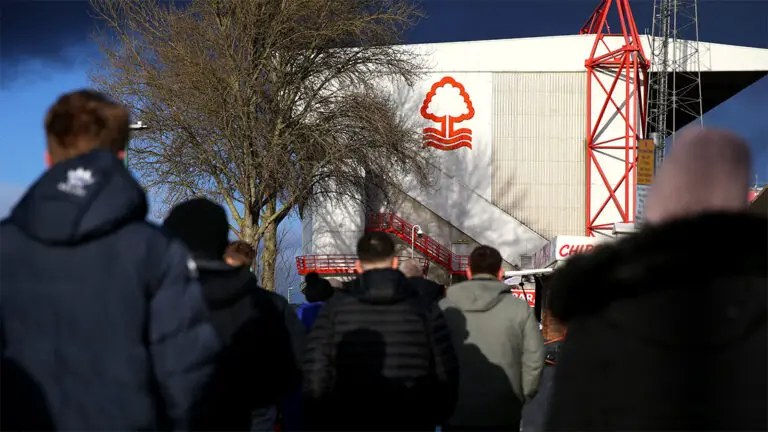 nottingham forest fans walking to city ground newcastle united nufc 1120 768x432 2