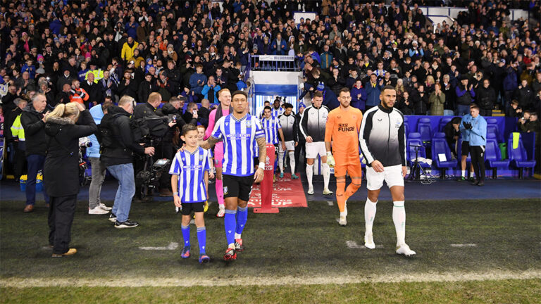 sheffield wednesday newcastle united players walking onto pitch nufc 1120 768x432 1